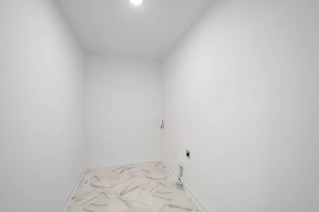 $4,500 | 11851 35th Street North, Lake Elmo, MN 55042