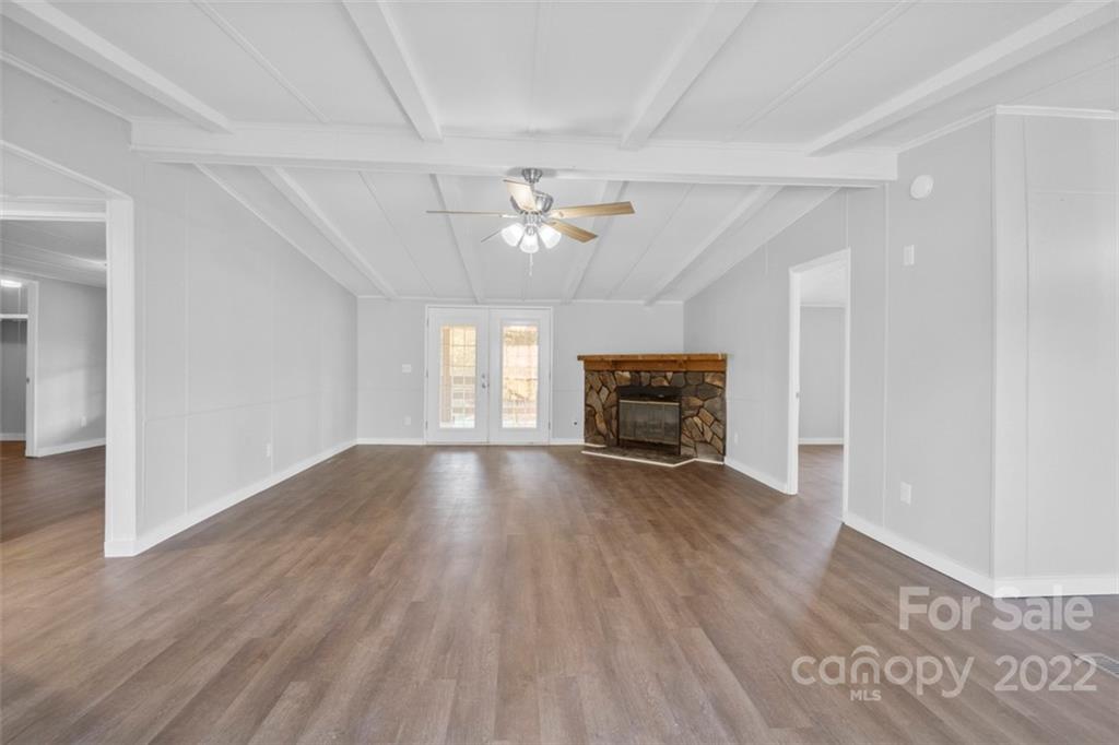8099 Riverbend Road Claremont, NC 28610 - Photo 9 of 32 Gallery Image 9
