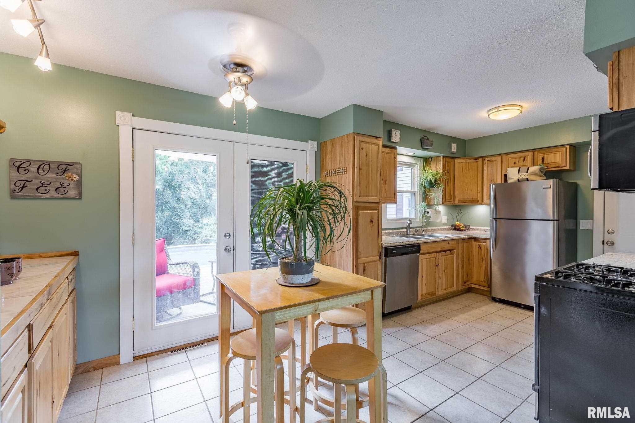 8626 Knoxville Road Milan, IL 61264 - Photo 9 of 34 Gallery Image 9