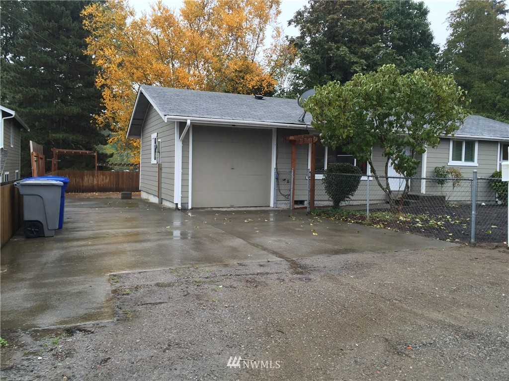 2300 High Avenue Northeast Renton, WA 98056 - Photo 2 of 16 Gallery Image 2
