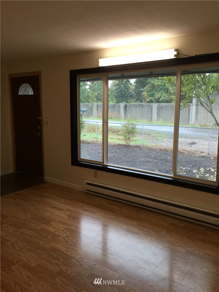 2300 High Avenue Northeast Renton, WA 98056 - Photo 12 of 16 Gallery Image 12