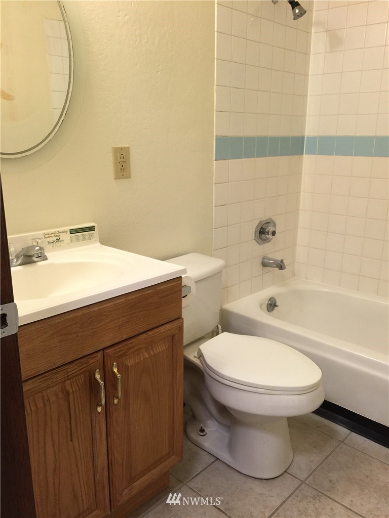 2300 High Avenue Northeast Renton, WA 98056 - Photo 14 of 16 Gallery Image 14