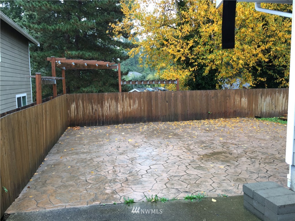 2300 High Avenue Northeast Renton, WA 98056 - Photo 5 of 16 Gallery Image 5