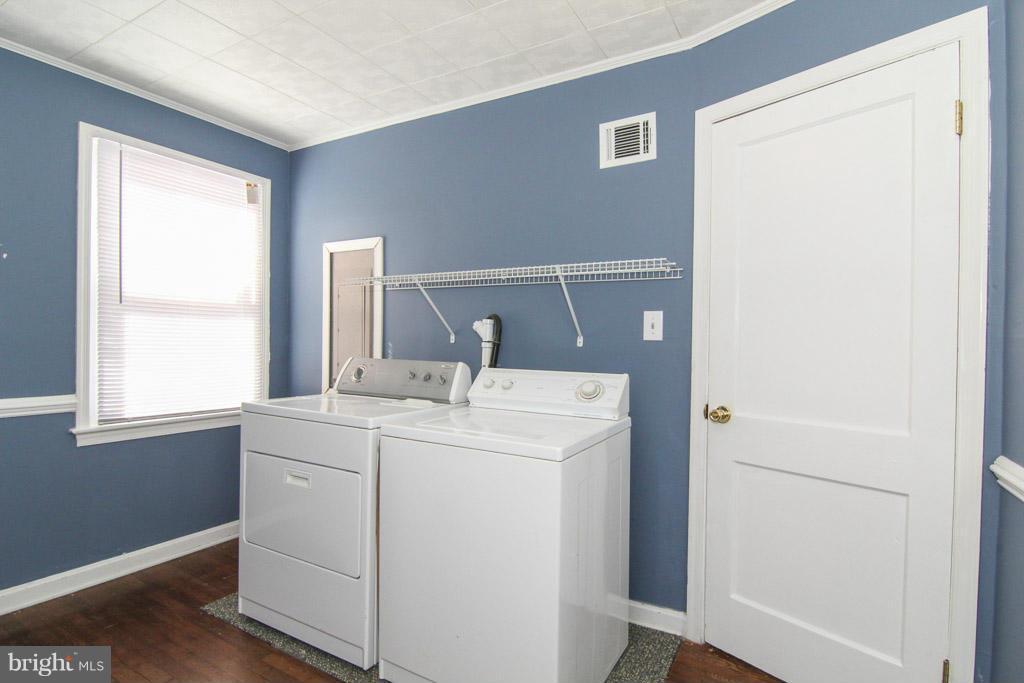 3205 Holloway Road Falls Church, VA 22042 - Photo 16 of 30 a utility room with dryer and washer
