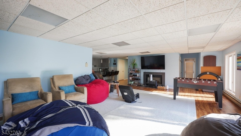 17 Nottingham Way Warren, NJ 07059 - Photo 33 of 48