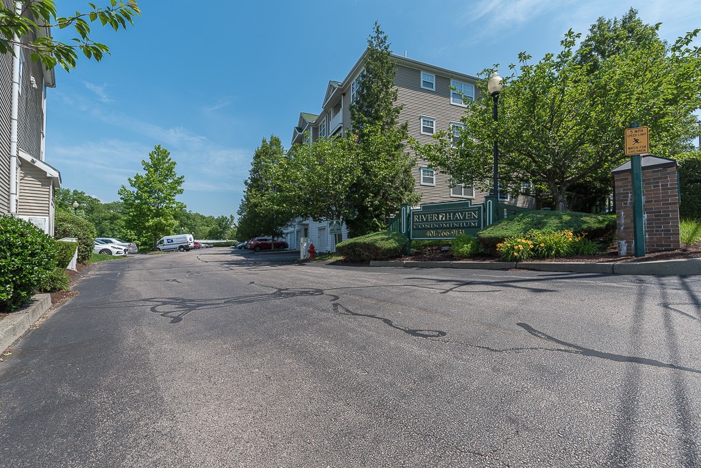 98 Mill Street, Unit 204 Woonsocket, RI 02895 - Photo 3 of 28 Gallery Image 3