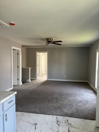 $1,750 | 556 4th Avenue, Unit 556, Aurora, IL 60505