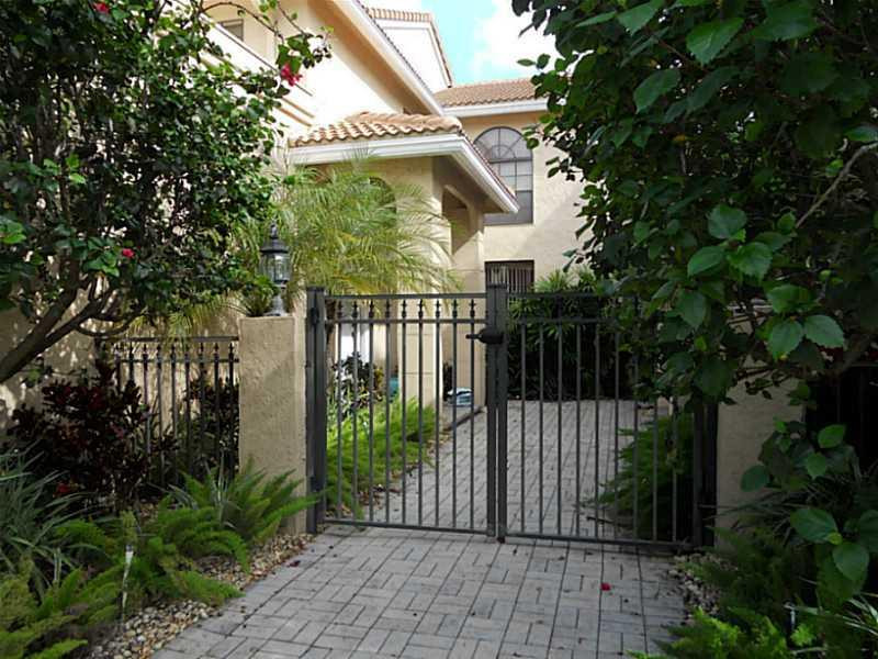6675 Montego Bay Boulevard, Unit C Boca Raton, FL 33433 - Photo 2 of 30 Exterior Front