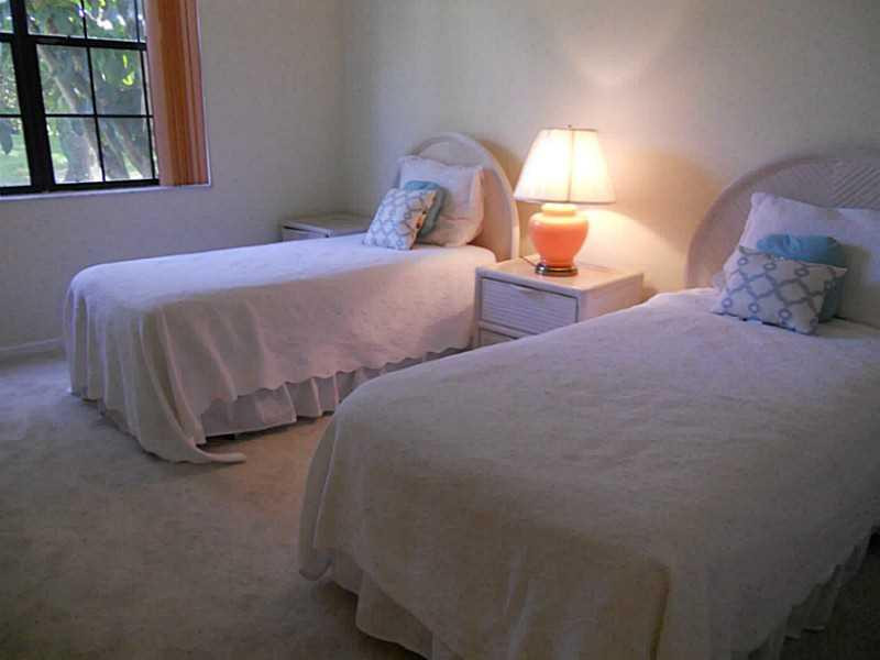 6675 Montego Bay Boulevard, Unit C Boca Raton, FL 33433 - Photo 21 of 30 Bedroom