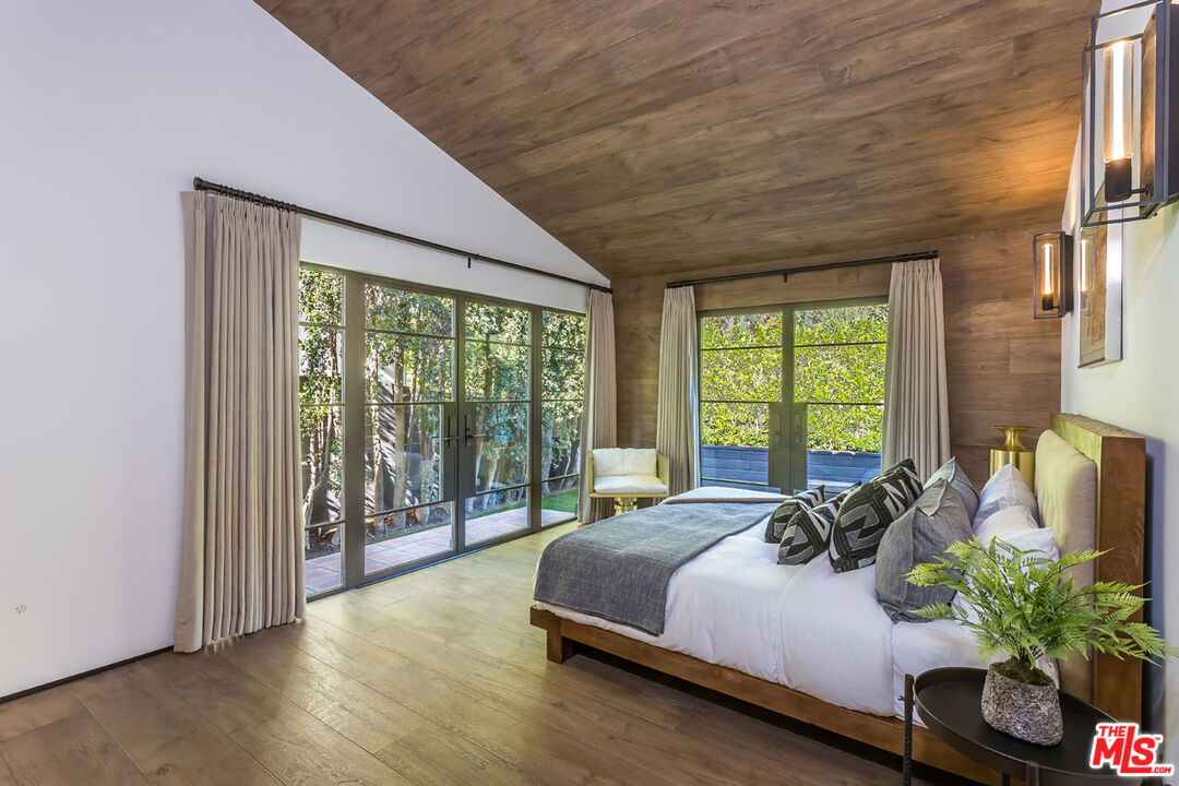 1707 Rising Glen Road Los Angeles, CA 90069 - Photo 39 of 54