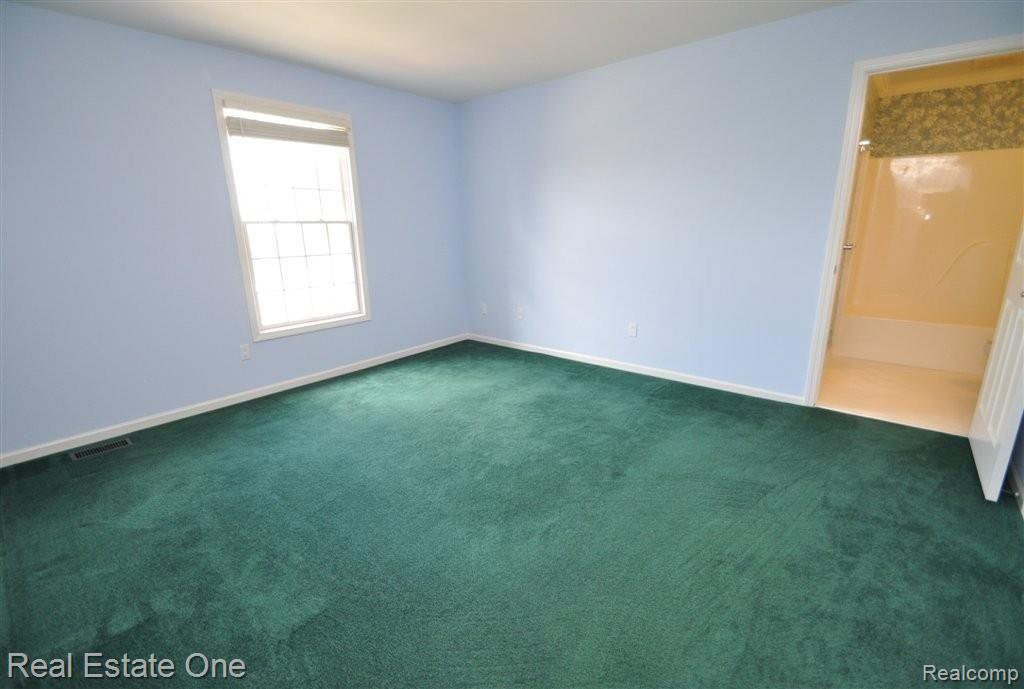 780 Loggers Circle Rochester, MI 48307 - Photo 33 of 61 Bedroom 2