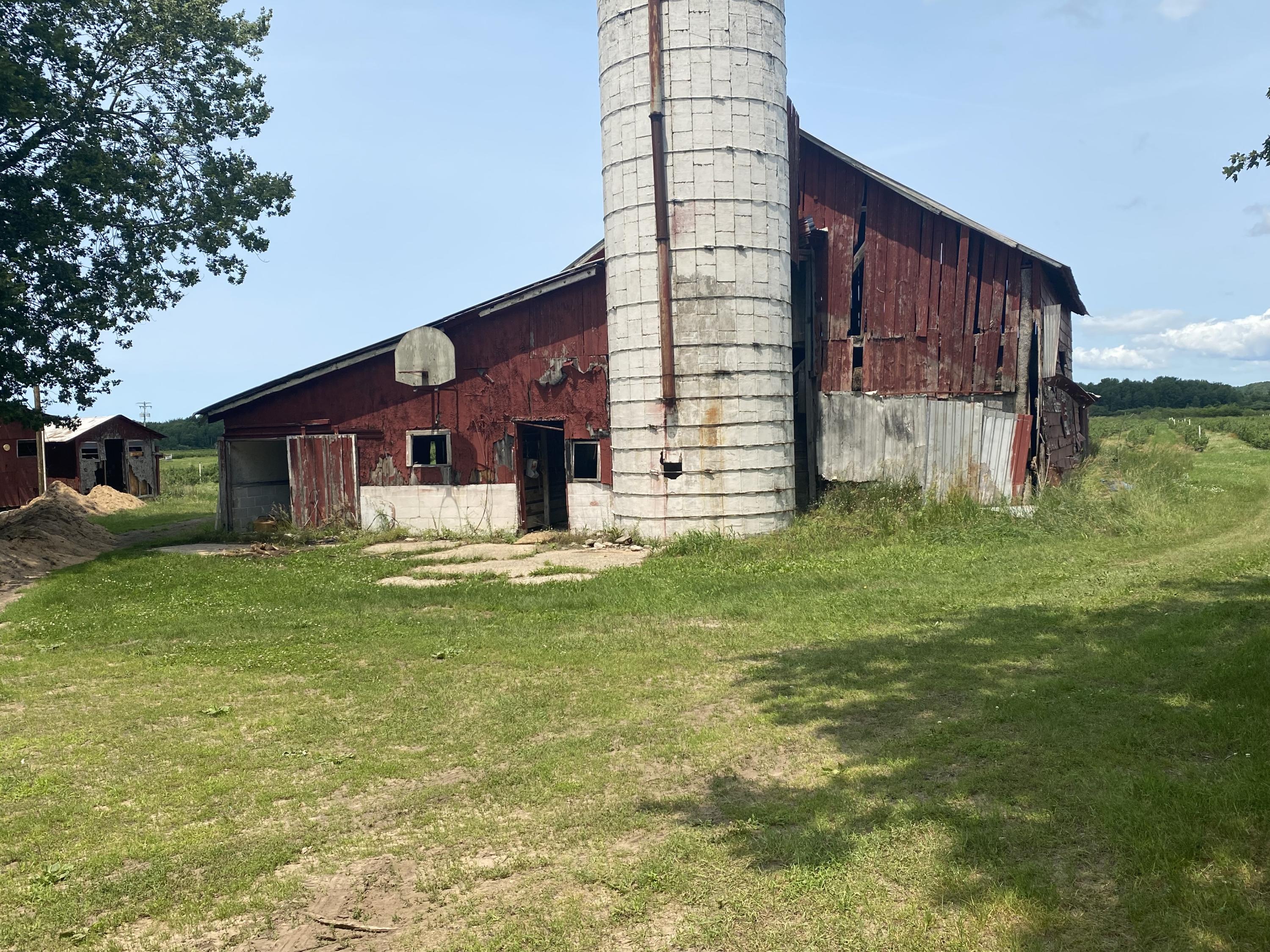 1718 West Winston Road Rothbury, MI 49452 - Photo 26 of 29 IMG_3179