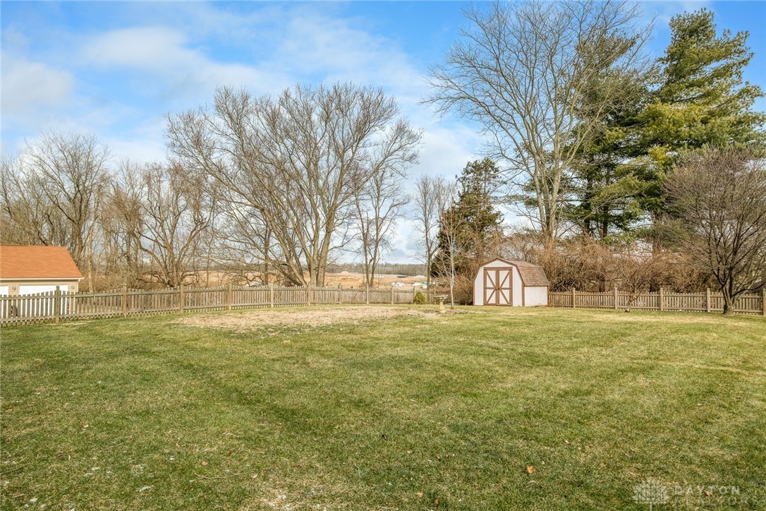 423 North Alpha Bellbrook Road Dayton, OH 45434 - Photo 32 of 33