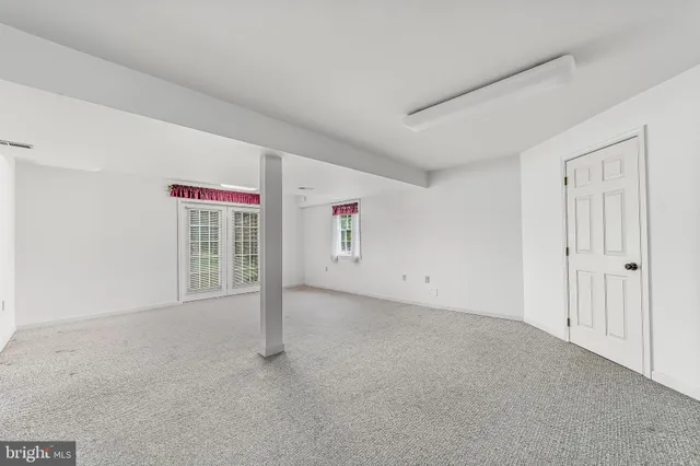 a view of empty room