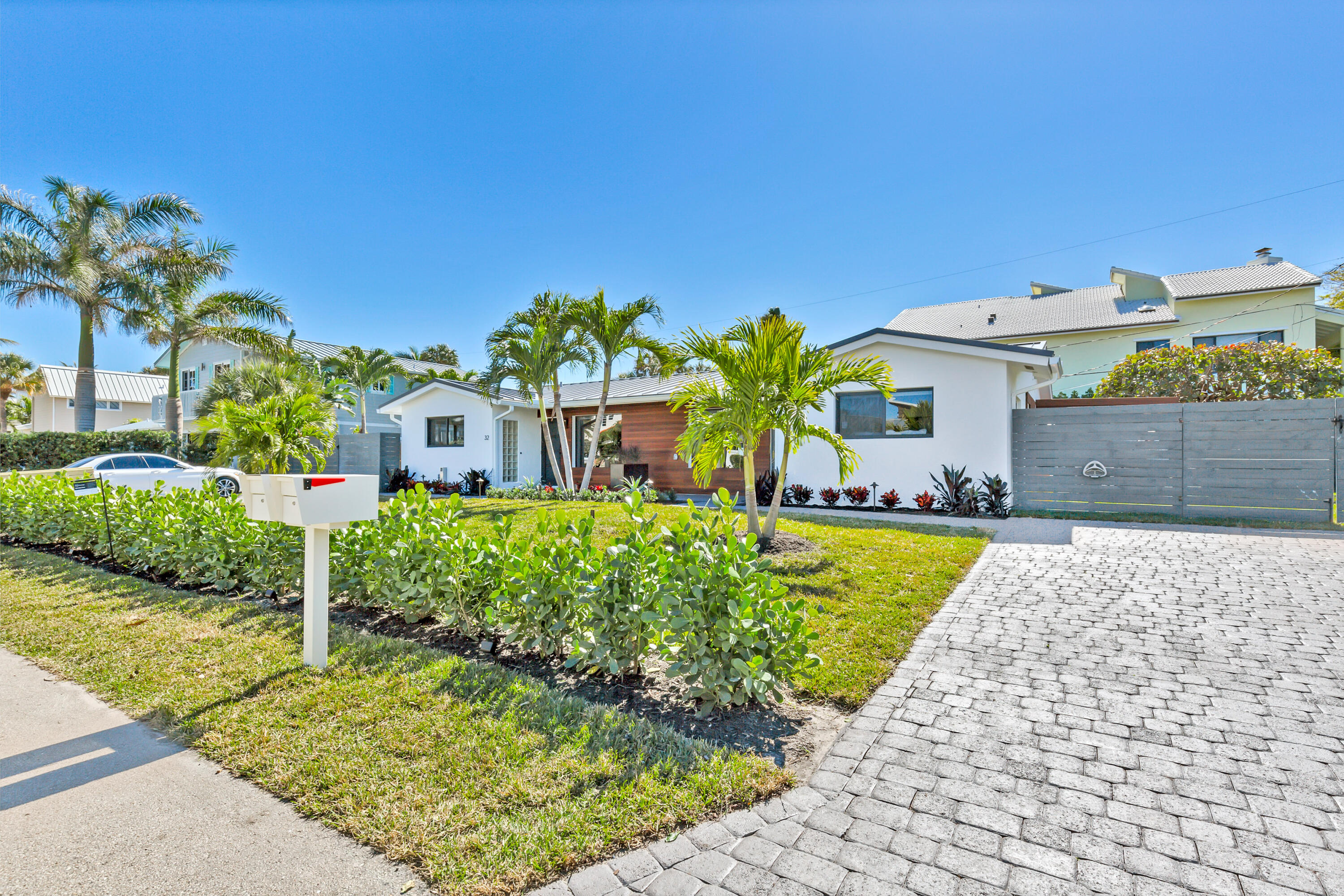 30 Hersey Drive Ocean Ridge, FL 33435 - Photo 23 of 38 32 HERSEY DRIVE _J6A5961