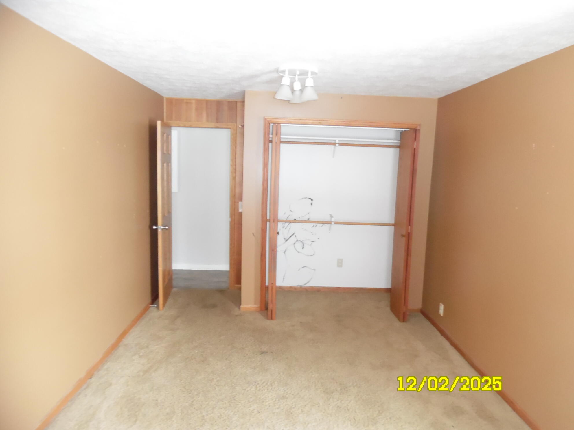 813 West Division Road De Motte, IN 46310 - Photo 12 of 20 a view of an empty room