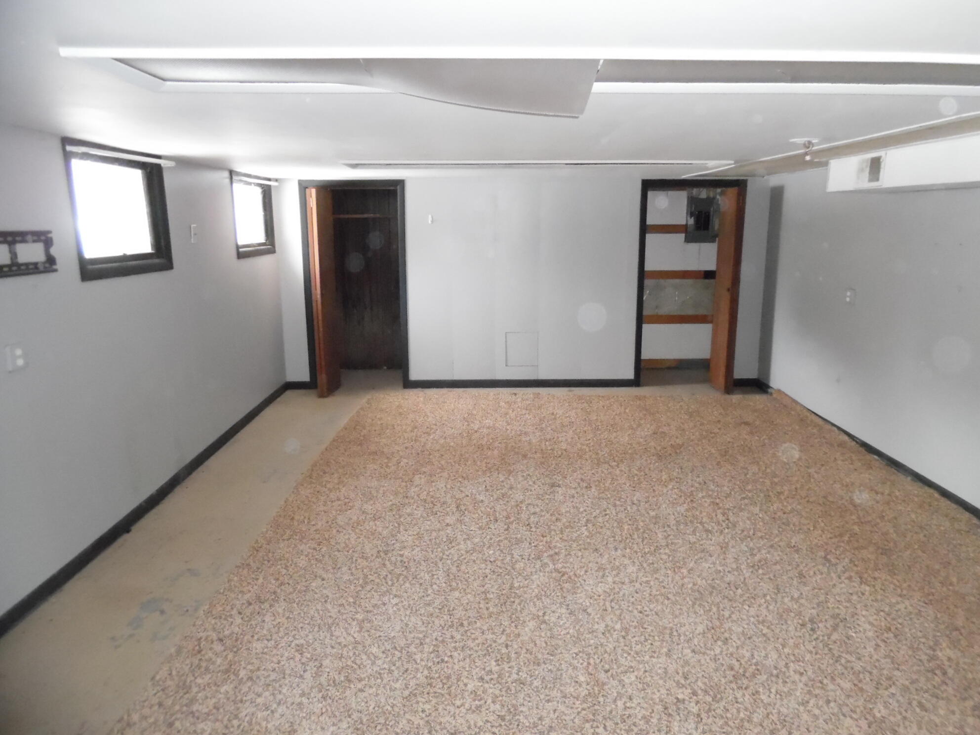 813 West Division Road De Motte, IN 46310 - Photo 20 of 20 a view of an empty room with closet