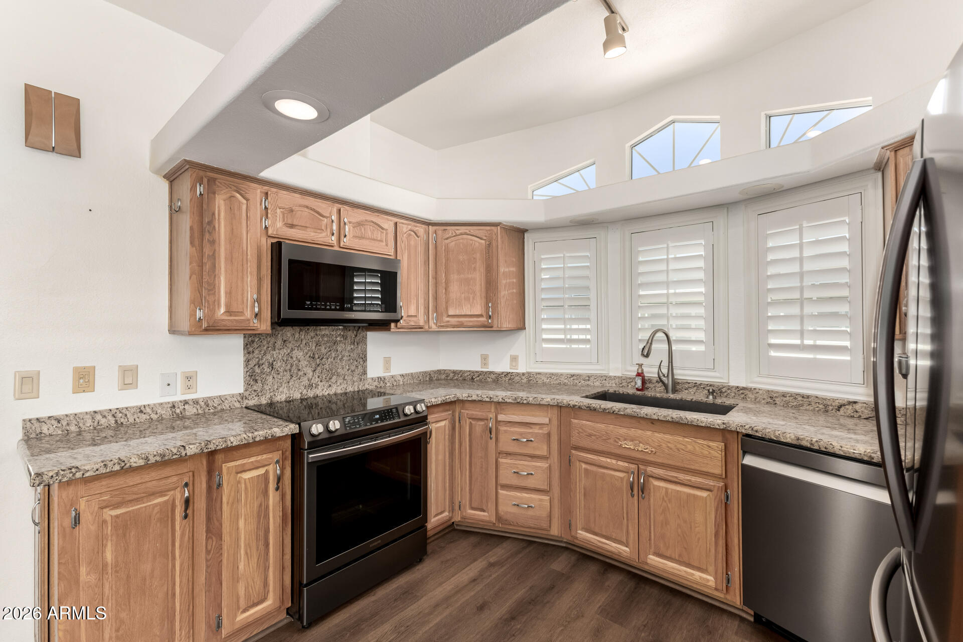 111 South Greenfield Road, Unit 181 Mesa, AZ 85206 - Photo 7 of 14 17 - Greenfield 111 #181