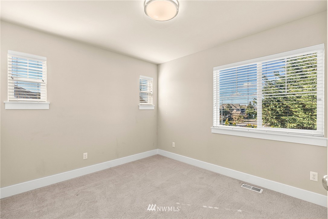18532 39th Drive Southeast Bothell, WA 98012 - Photo 17 of 27 Gallery Image 17