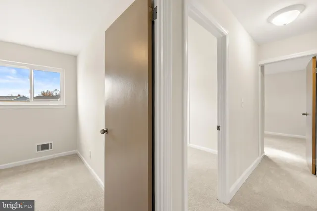 $459,900 | 23 Hastings Road, Hamilton, NJ 08620