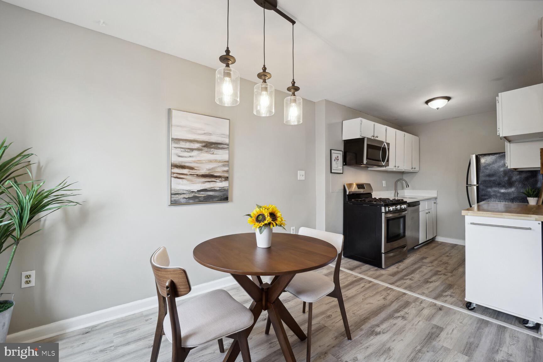 1200 South Arlington Ridge Road, Unit 603 Arlington, VA 22202 - Photo 5 of 27 Updated kitchen