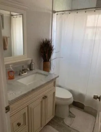 $1,900 | 29 Flanders A, Delray Beach, FL 33484