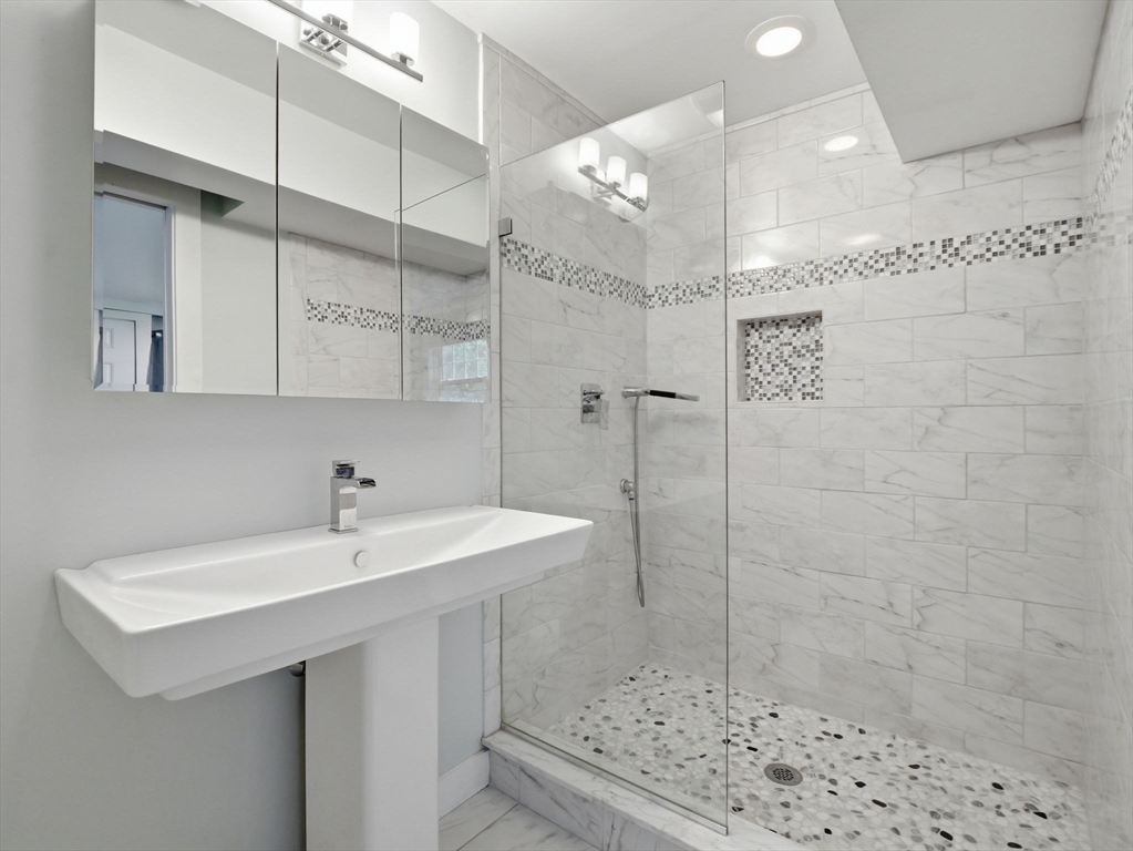 62 Juniper Road Andover, MA 01810 - Photo 19 of 38
