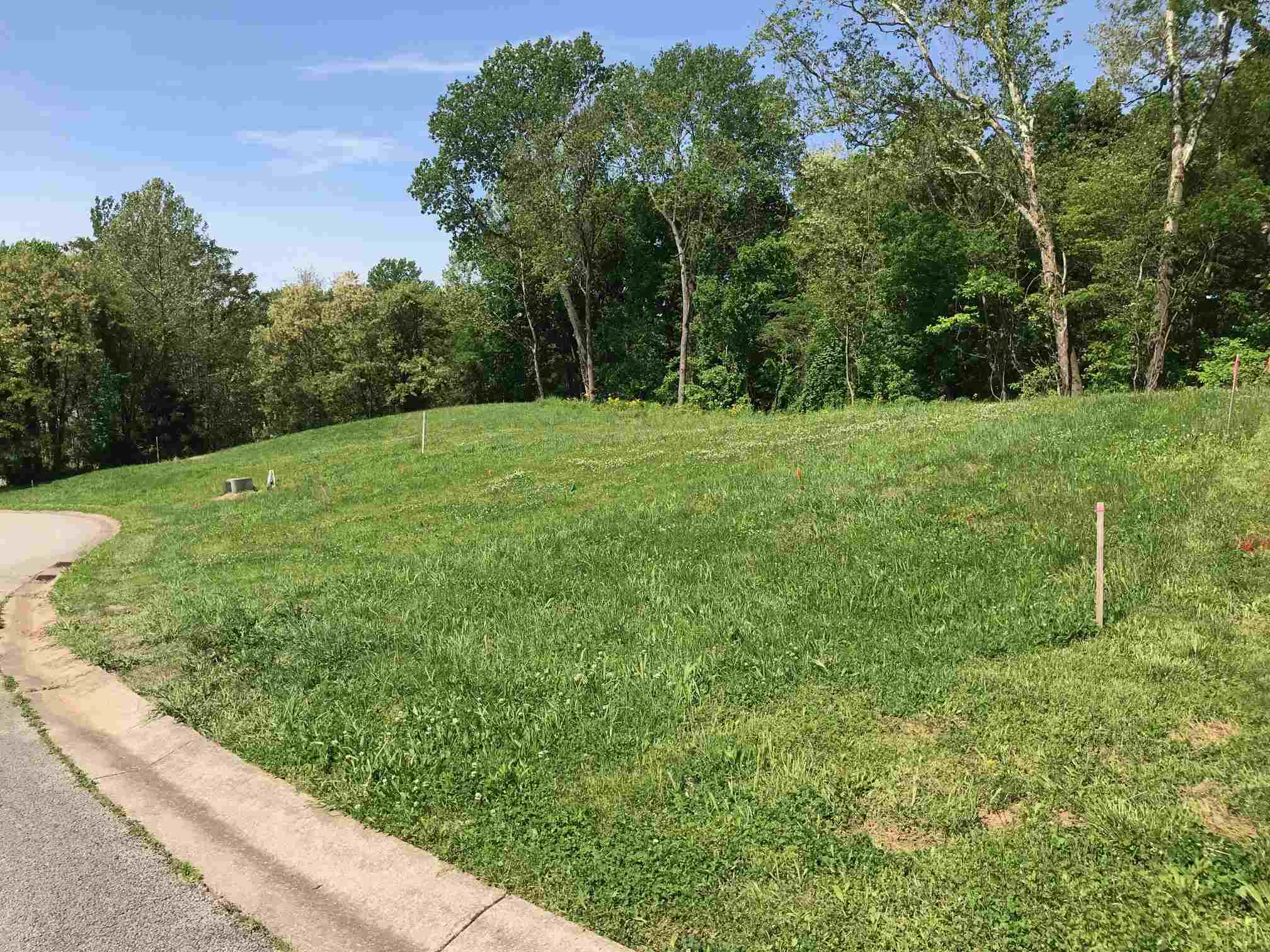 1 Overlook Court Newburgh, IN 47630 - Photo 2 of 2