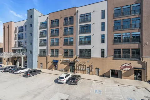$282,000 | 2407 8th Avenue South, Unit 512, Nashville, TN 37204