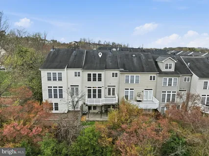 $739,999 | 8002 Samuel Wallis Street, Lorton, VA 22079