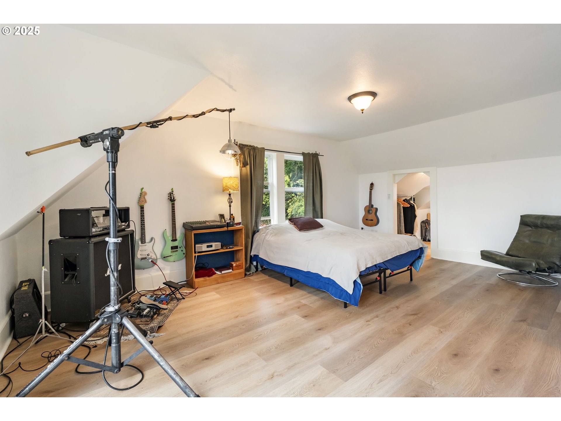 8821 Northwest Springville Road Portland, OR 97231 - Photo 20 of 47 Gallery Image 20