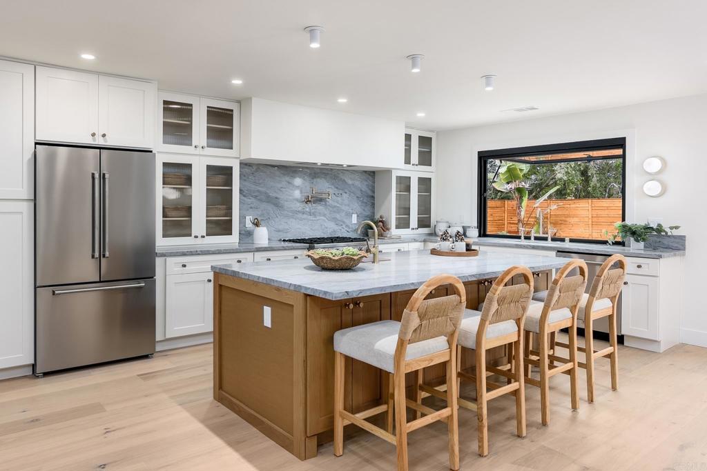 602 Fresca Street Solana Beach, CA 92075 - Photo 2 of 28
