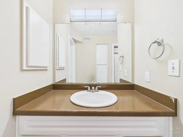 $1,495 | 501 West 26th Street, Unit 116, Austin, TX 78705