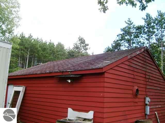3045 North 3 1/2 Road Mesick, MI 49668 - Photo 17 of 25 1740705-16.JPG