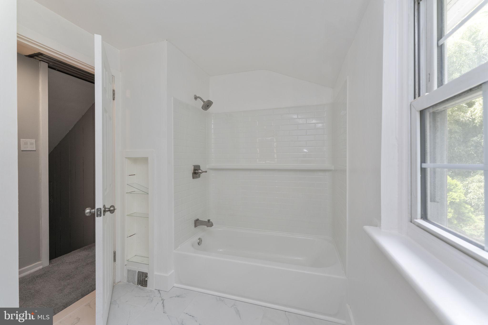 576 Baeder Road Jenkintown, PA 19046 - Photo 23 of 30 2nd Floor Full Bath