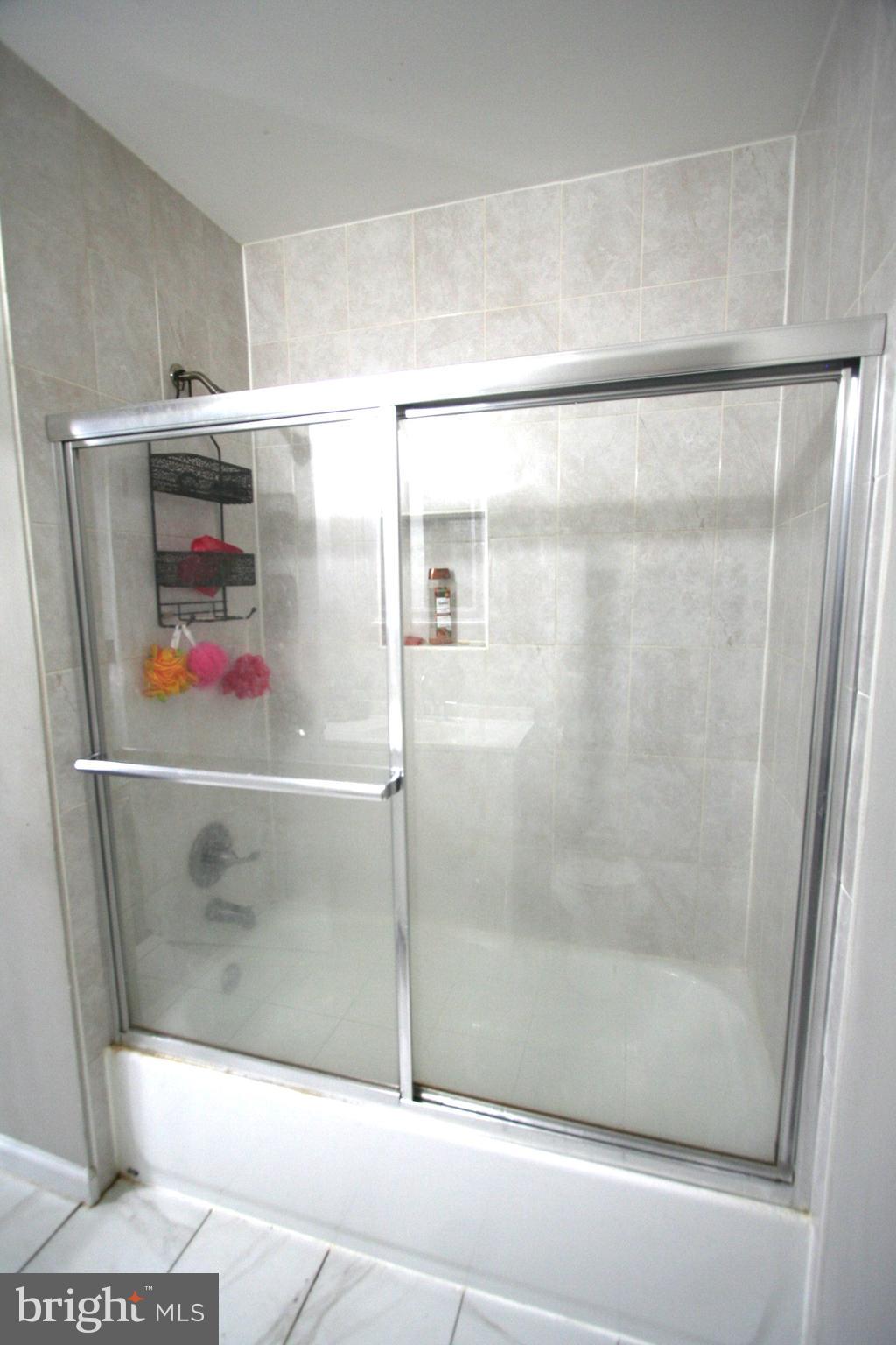 13017 Broadmore Road Silver Spring, MD 20904 - Photo 27 of 79 Hall Bath Upper Level
