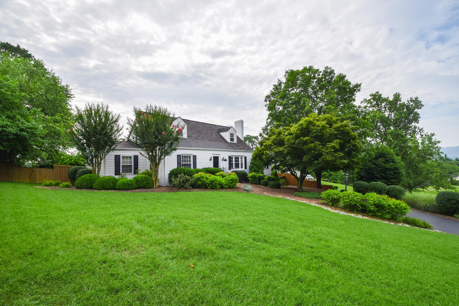 802 Cherrywood Road Salem, VA 24153 - Photo 17 of 23 802 Cherrywood Rd Salem VA-large-017-20-