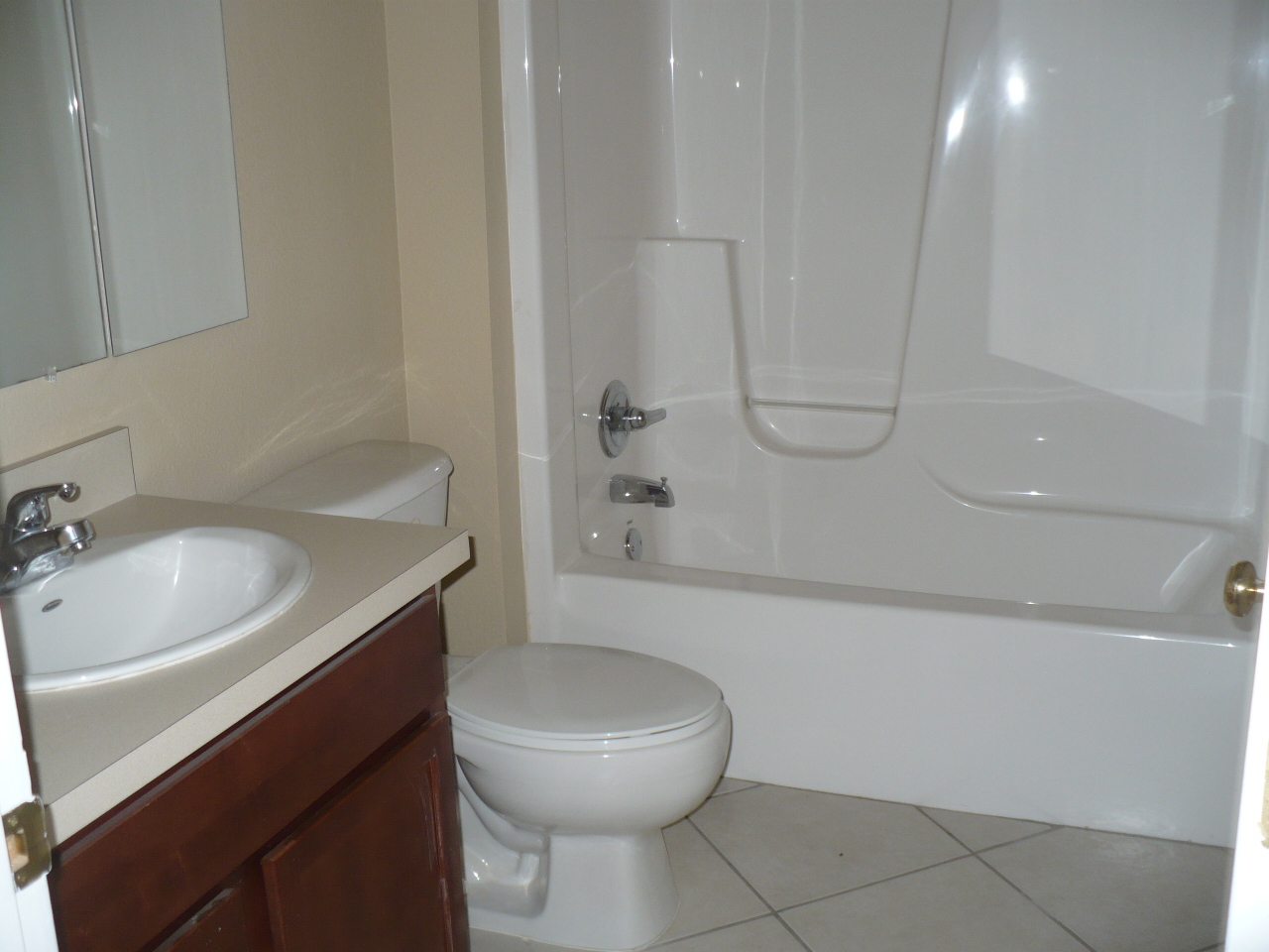843 Largo Road Key Largo, FL 33037 - Photo 17 of 28 2nd bath