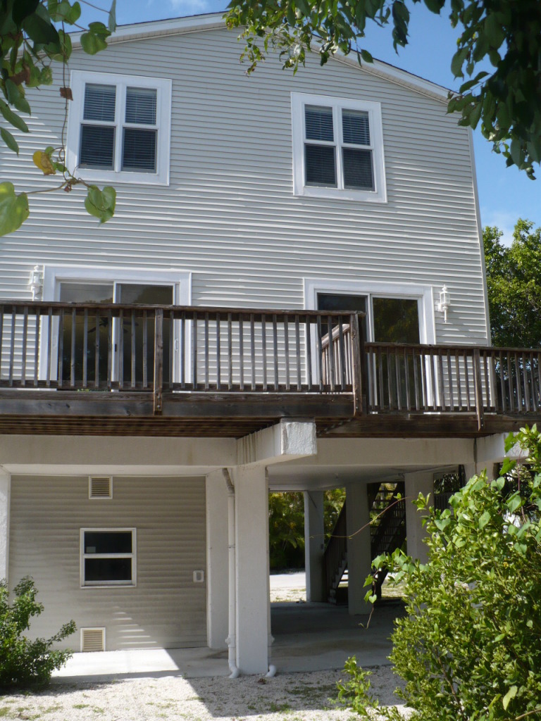 843 Largo Road Key Largo, FL 33037 - Photo 22 of 28 Rear exterior