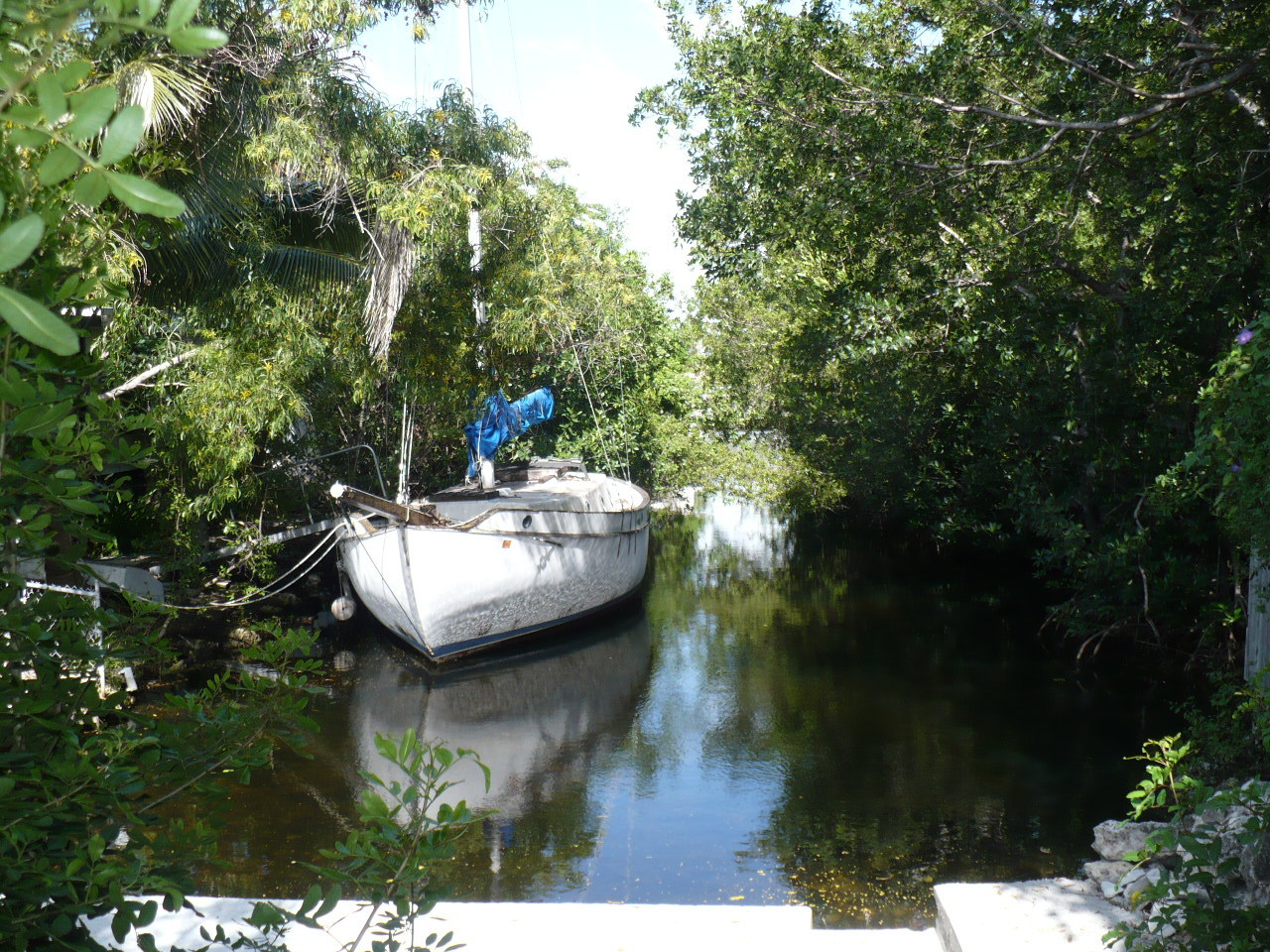 843 Largo Road Key Largo, FL 33037 - Photo 24 of 28 Canal