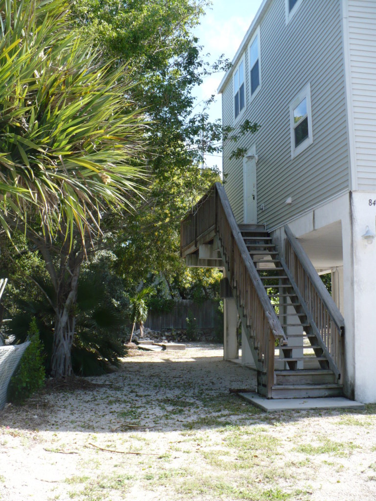 843 Largo Road Key Largo, FL 33037 - Photo 26 of 28 Entrance