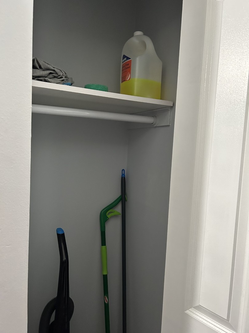 10440 Ridgeland Avenue, Unit 5 Chicago Ridge, IL 60415 - Photo 20 of 22 a close view of tap