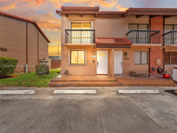 $429,900 | 1805 Southwest 107th Avenue, Unit 2601, Miami, FL 33165