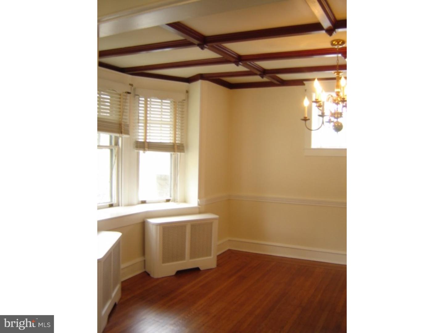 419 Netherwood Road Upper Darby, PA 19082 - Photo 8 of 25 Dining Room