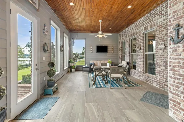 $1,299,000 | 1828 Burnett Bay Drive, Lake Charles, LA 70611