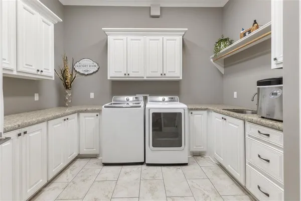 $1,299,000 | 1828 Burnett Bay Drive, Lake Charles, LA 70611