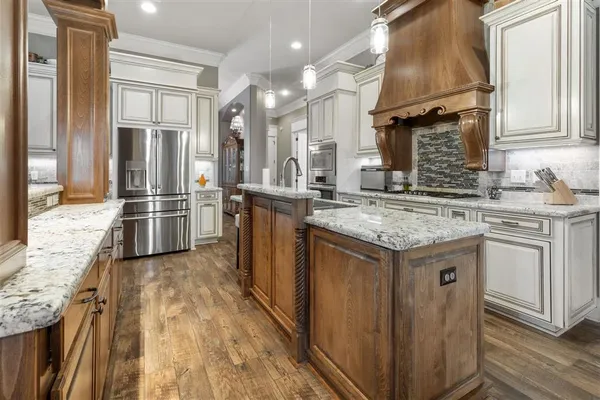 $1,299,000 | 1828 Burnett Bay Drive, Lake Charles, LA 70611