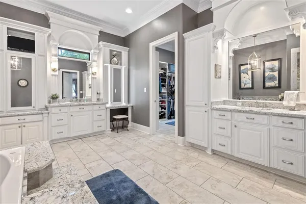 $1,299,000 | 1828 Burnett Bay Drive, Lake Charles, LA 70611