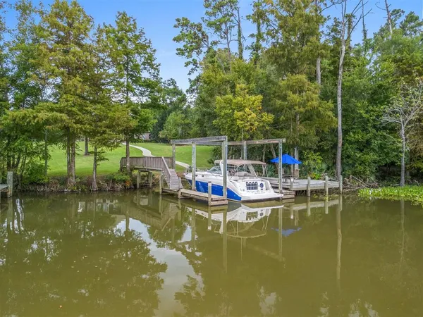 $1,299,000 | 1828 Burnett Bay Drive, Lake Charles, LA 70611