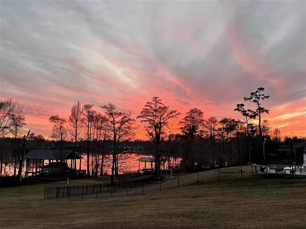 $1,299,000 | 1828 Burnett Bay Drive, Lake Charles, LA 70611